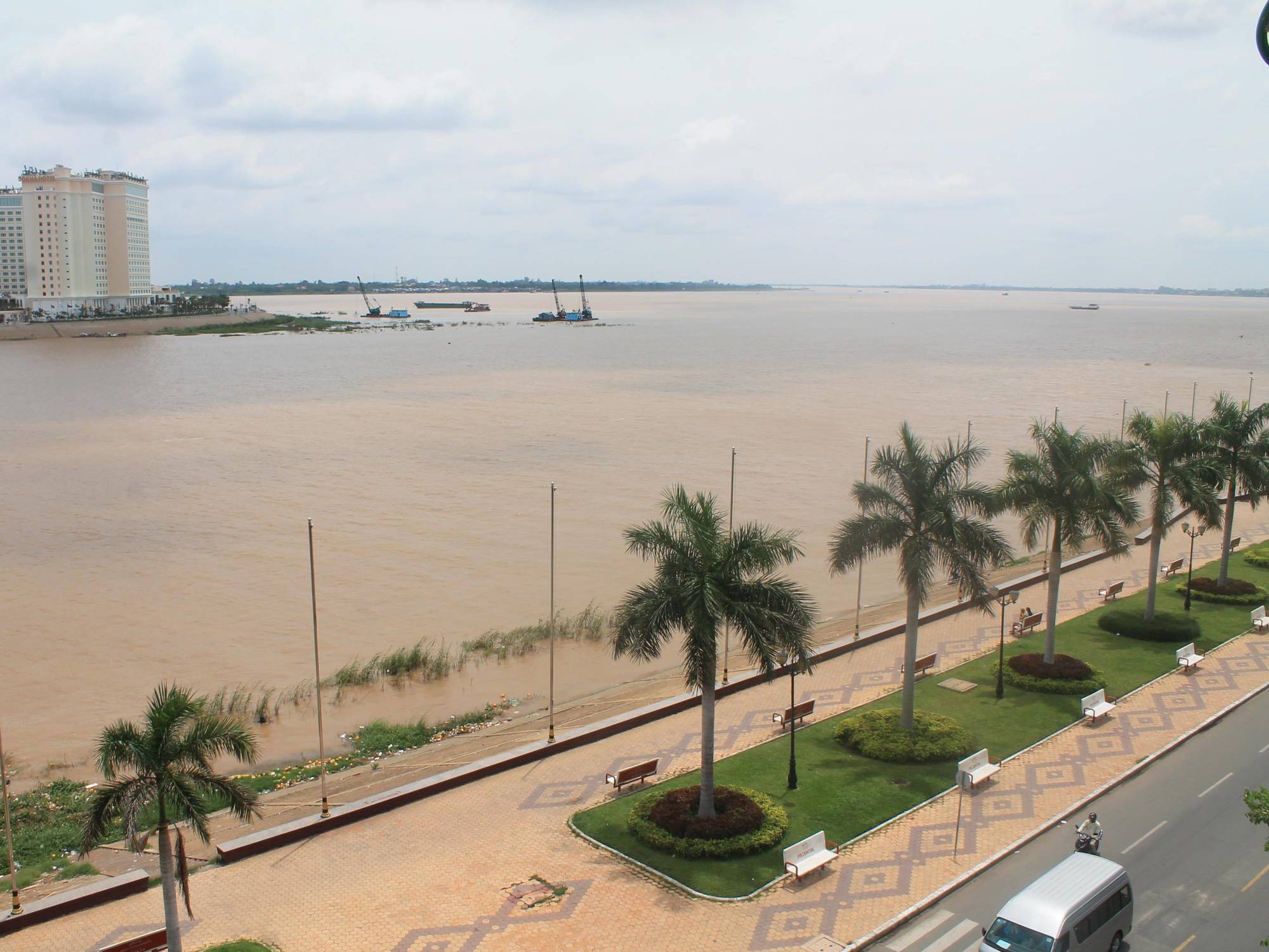 Panorama Mekong Hostel Phnom Penh Zewnętrze zdjęcie